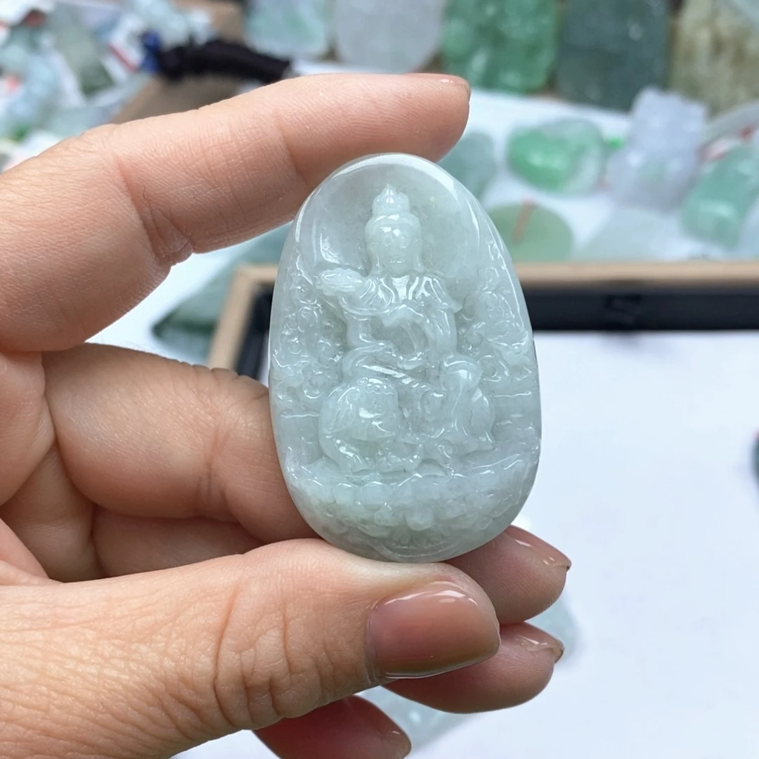 颈饰未镶嵌翡翠七*观音
