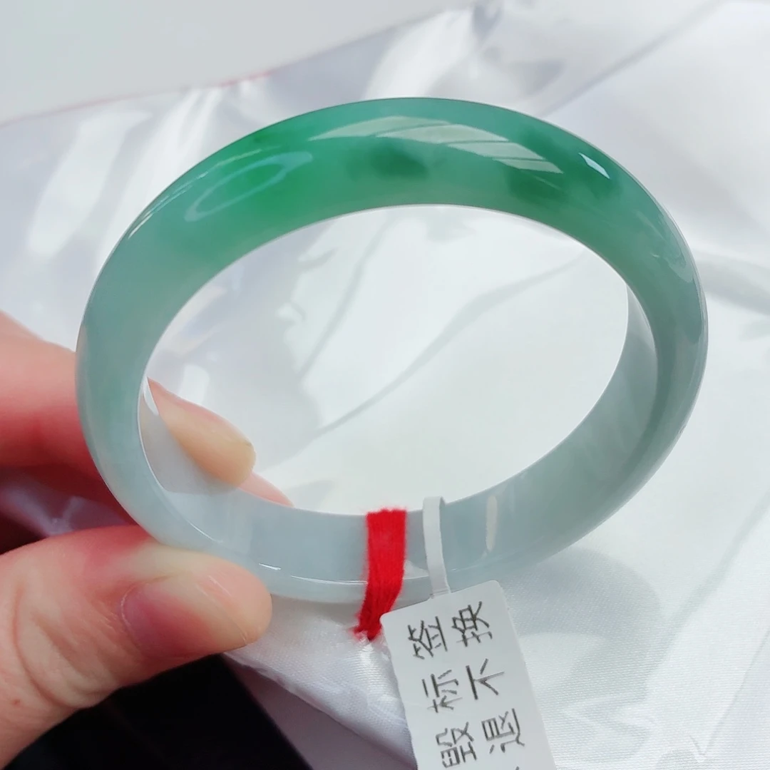 翡翠未镶嵌手镯天然翡翠A货