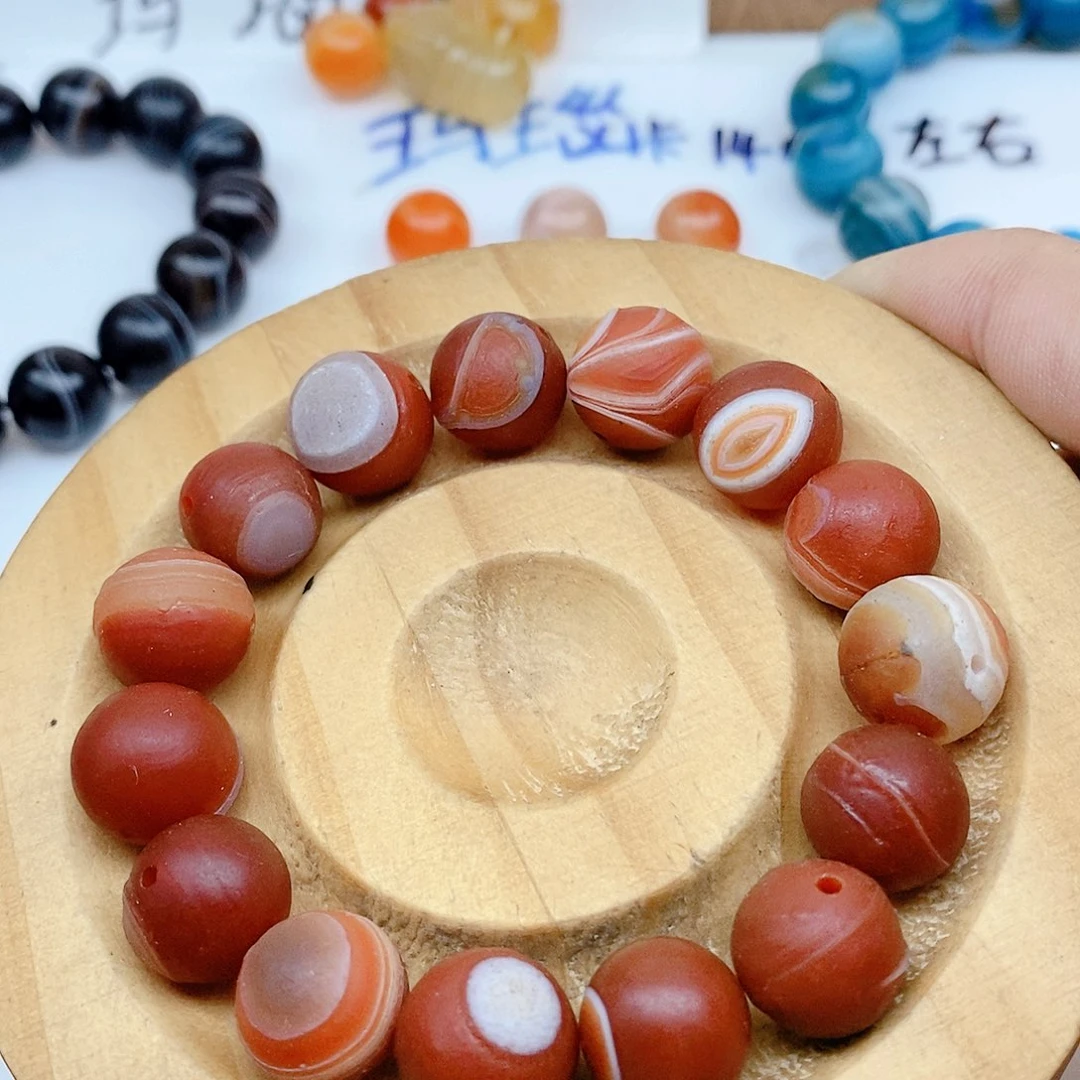 合金颈饰玛瑙/玉髓狼*腾