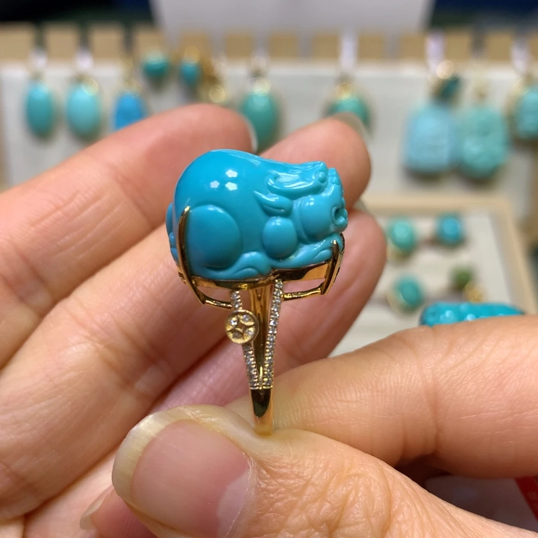 绿松石戒指18K金镶嵌