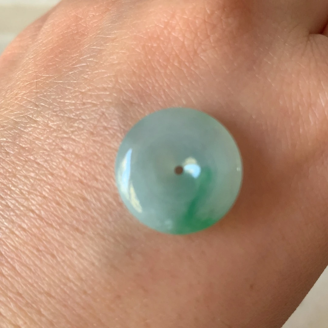 翡翠未镶嵌颈饰01