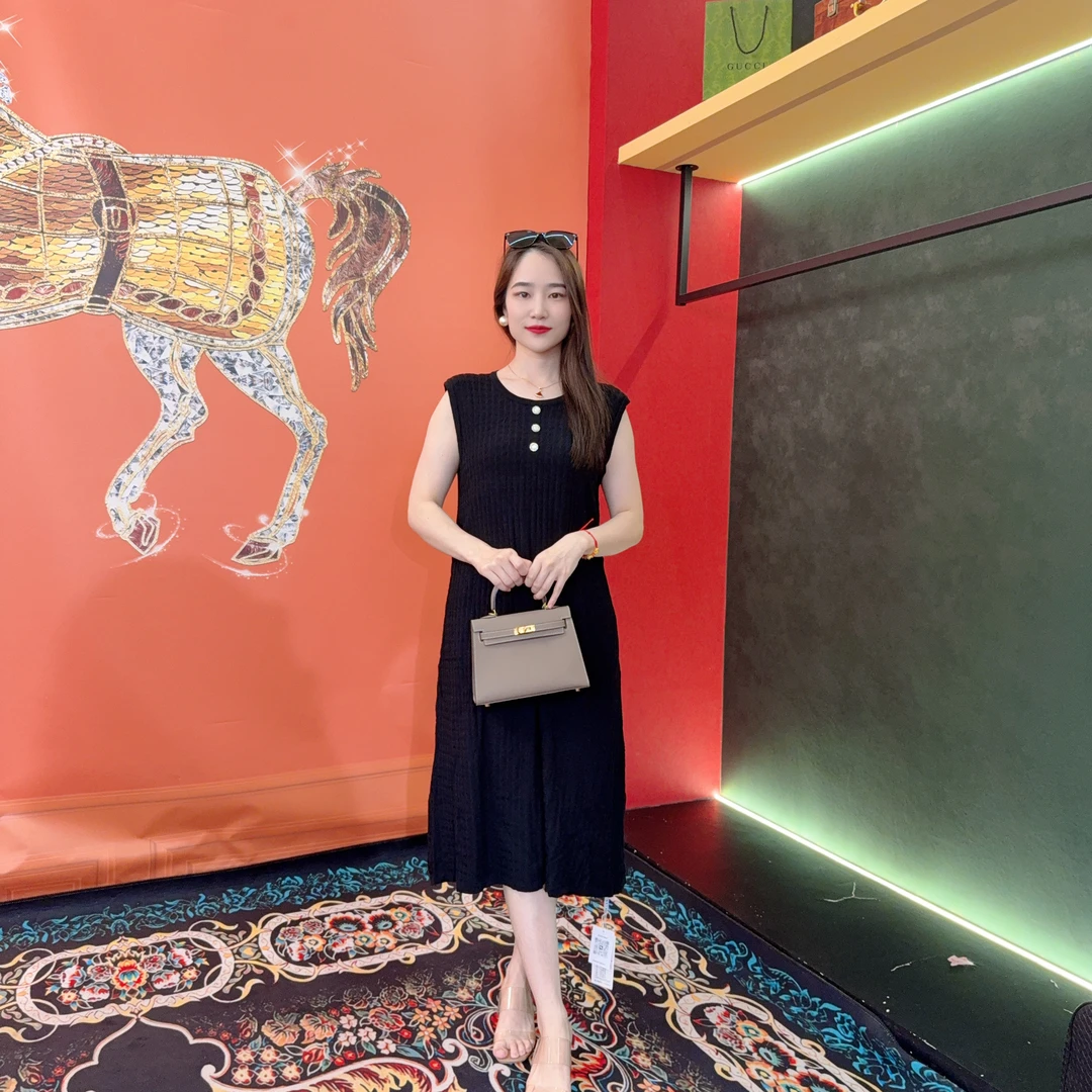 161 多宝大码气质减龄长款A字裙子春夏季女装设计感连衣裙女