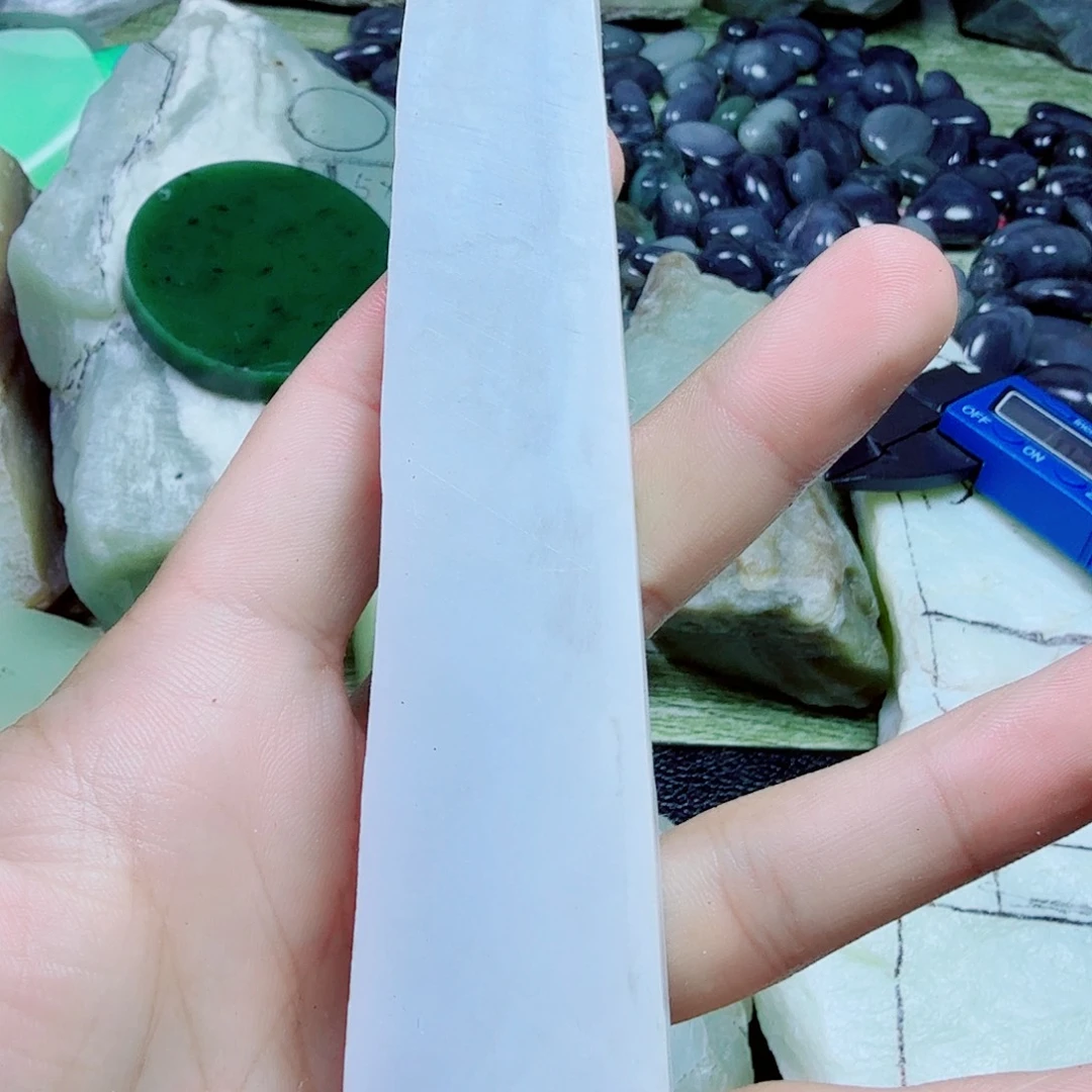 未镶嵌和田玉（糖玉）挂件