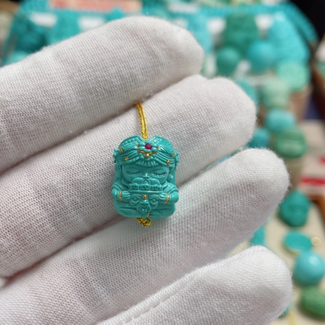 绿松石未镶嵌珠宝奇石