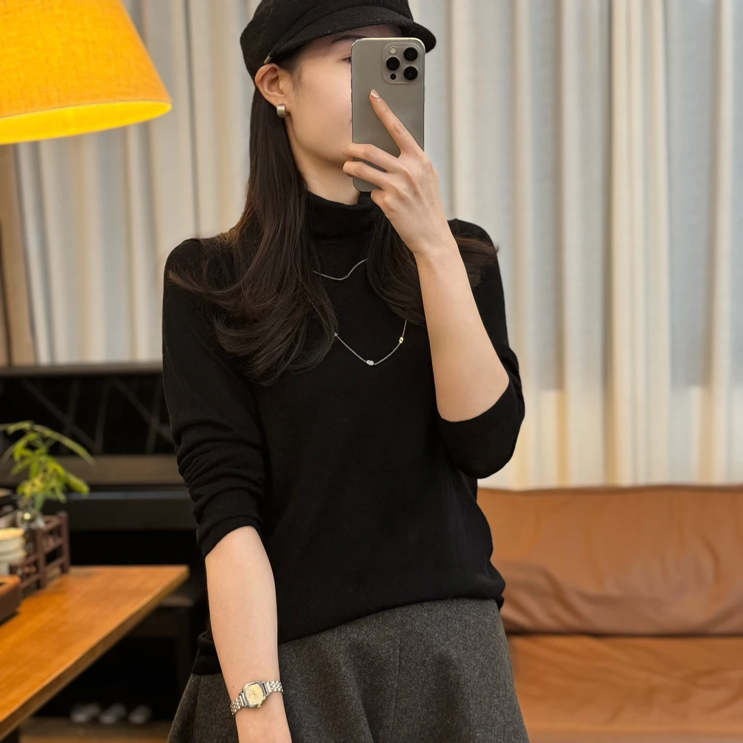 MOL CHIC"艺禾"25新款水溶羊毛打底毛衣女细腻舒适莫兰M251115-1