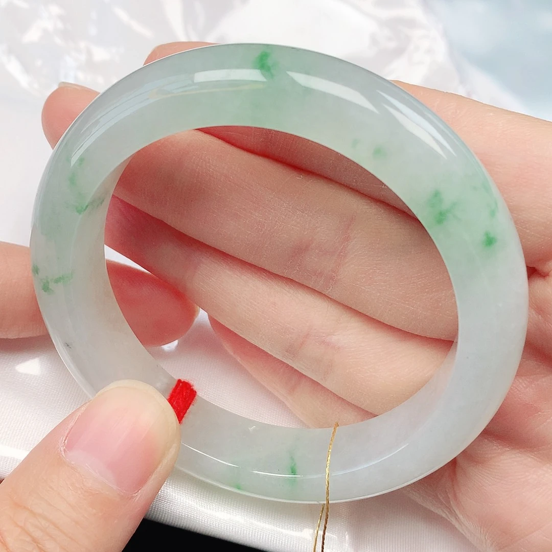 翡翠手镯未镶嵌抖音700