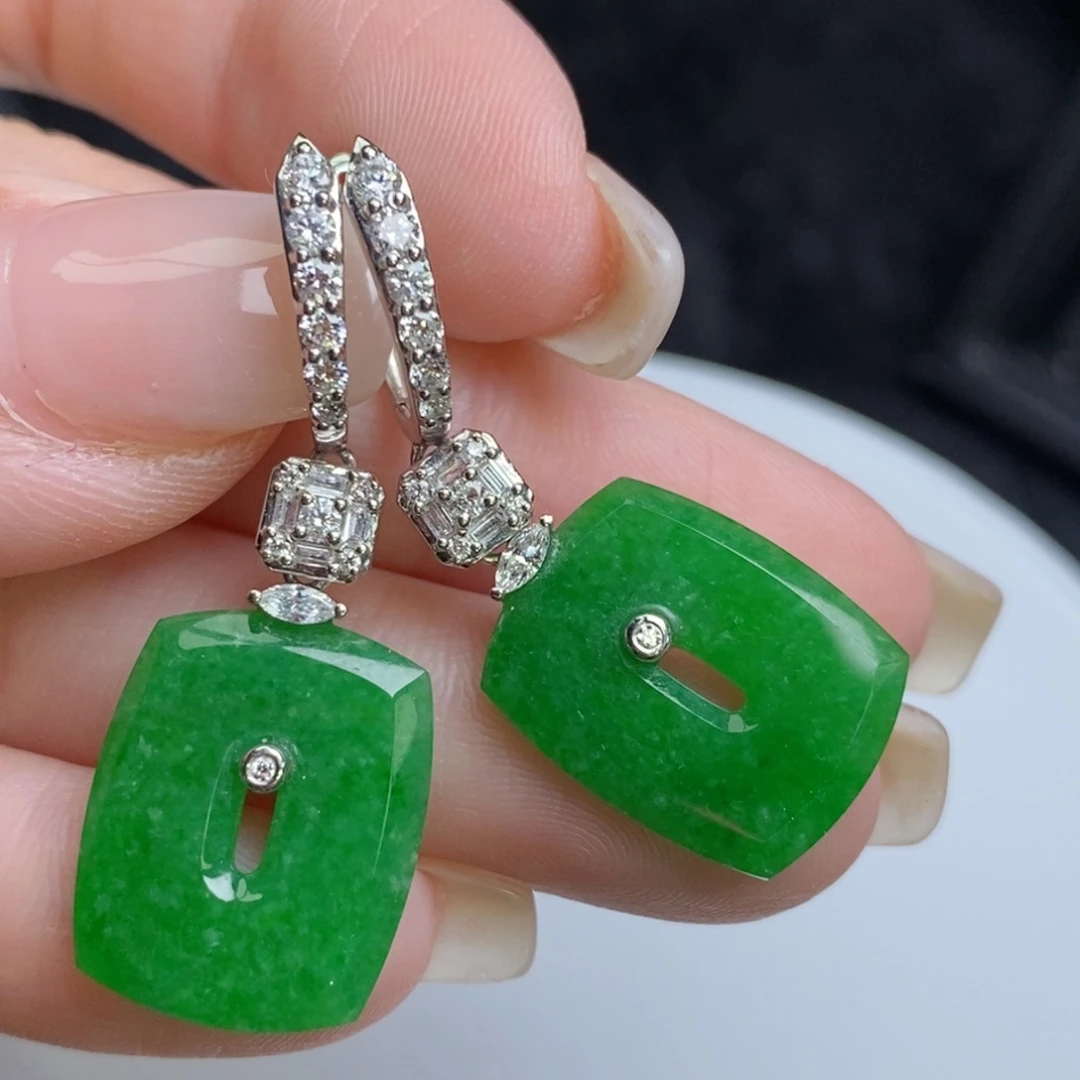 翡翠18K金镶嵌耳饰福贝