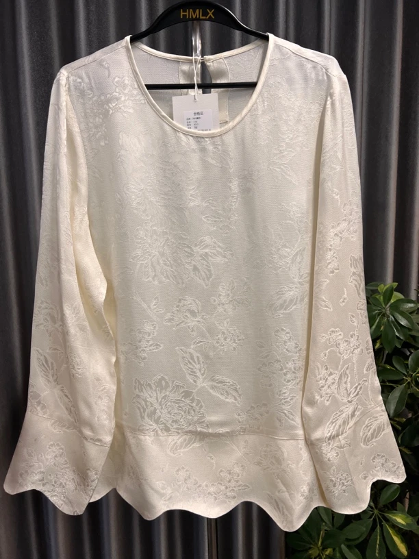 25春季新款气质复古长袖人丝提花打底衫