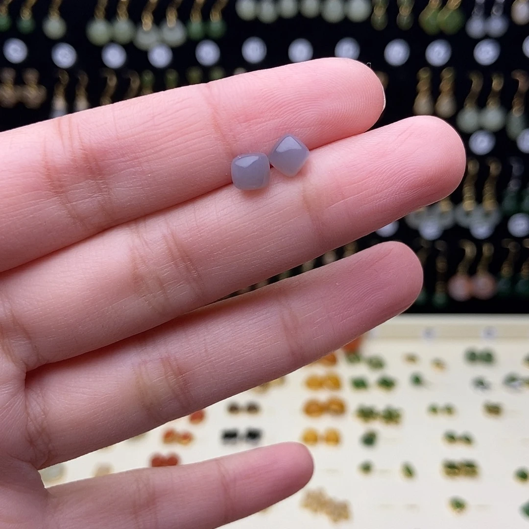 和田玉银S925镶嵌耳饰