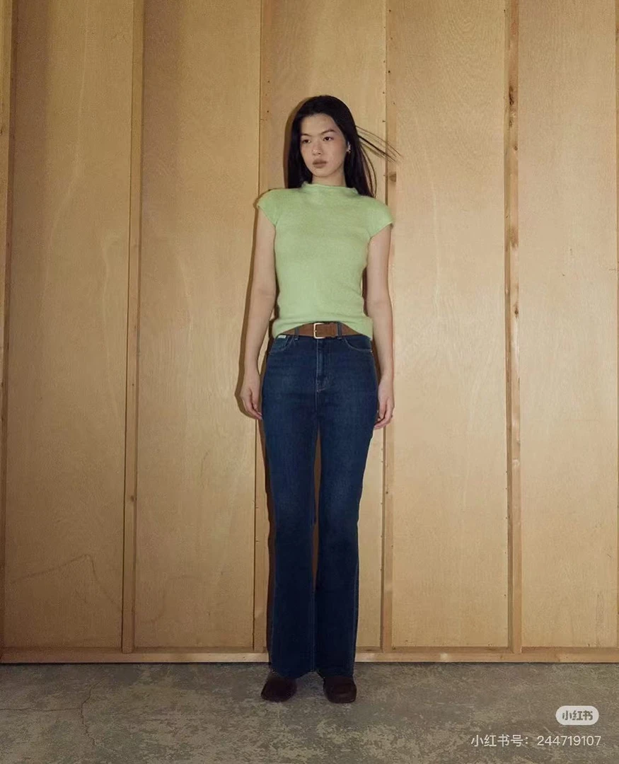 A18-4浅绿色“纯色”无袖上衣