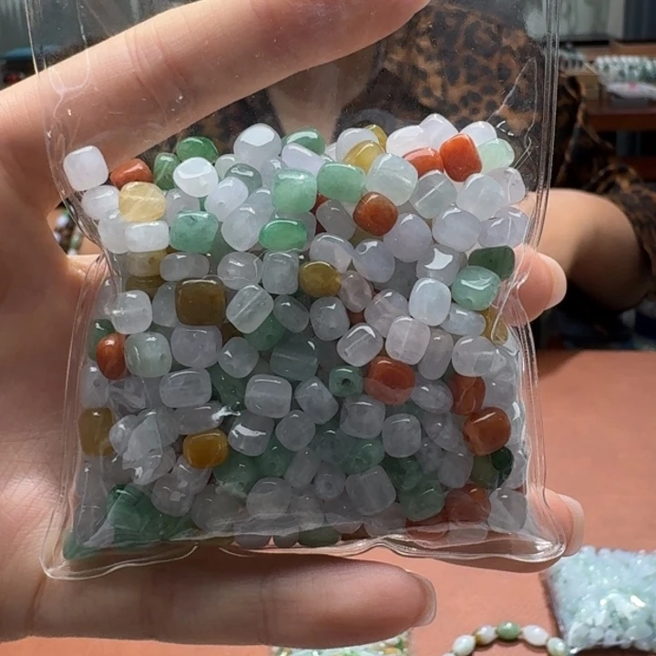 未镶嵌挂件翡翠福利1个，不包邮，拍一单邮费发货