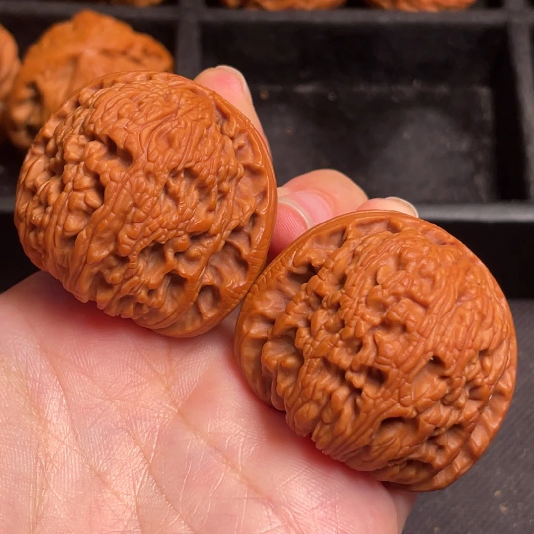 文玩核桃吊坠秦岭野生核桃