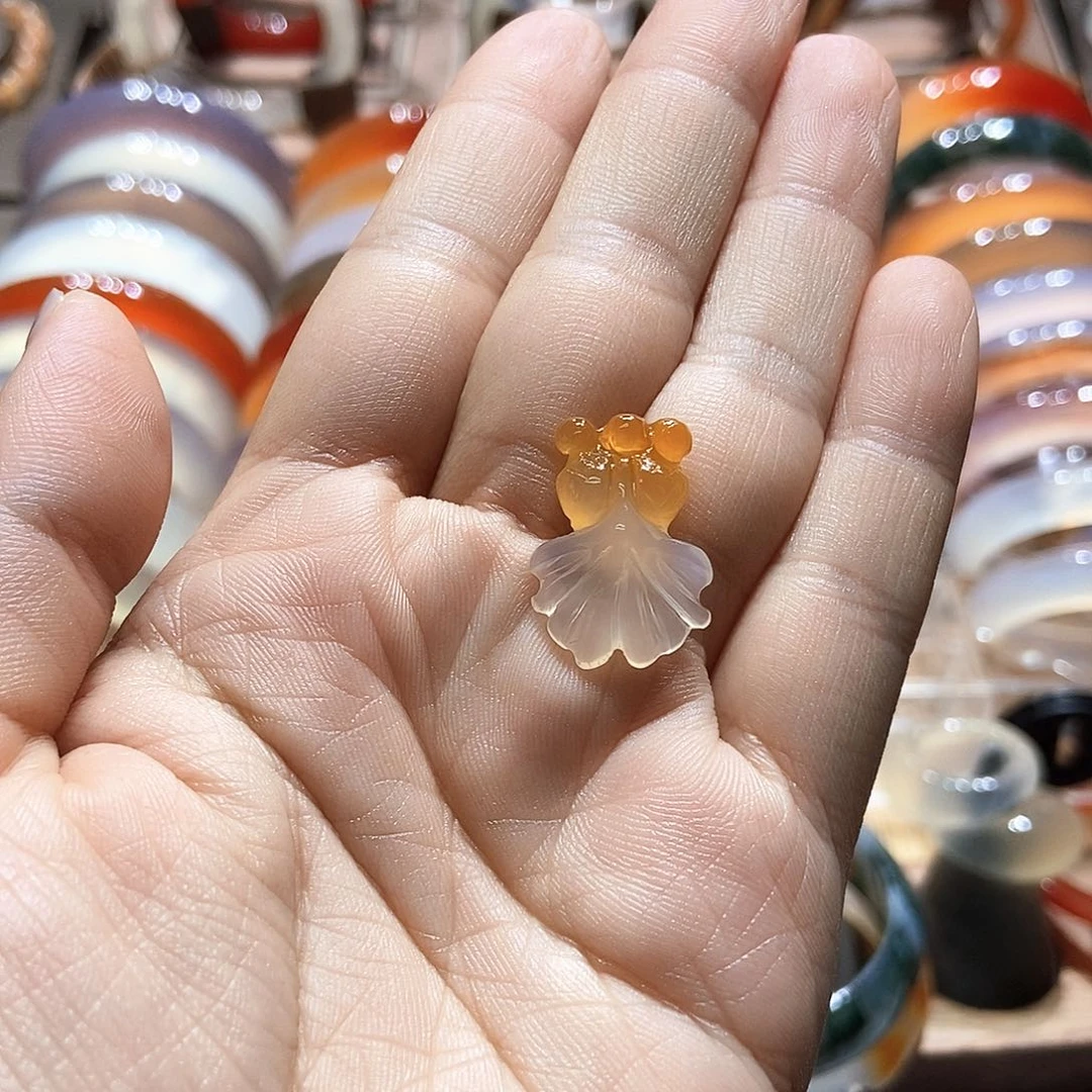 花***吃玛瑙/玉髓颈饰未镶嵌