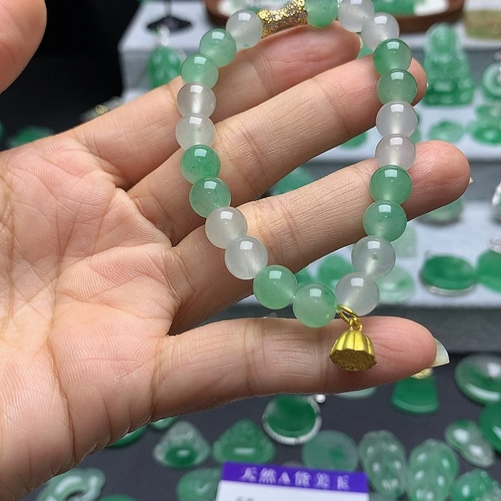 石英质玉（非洲翠）未镶嵌颈饰乐*