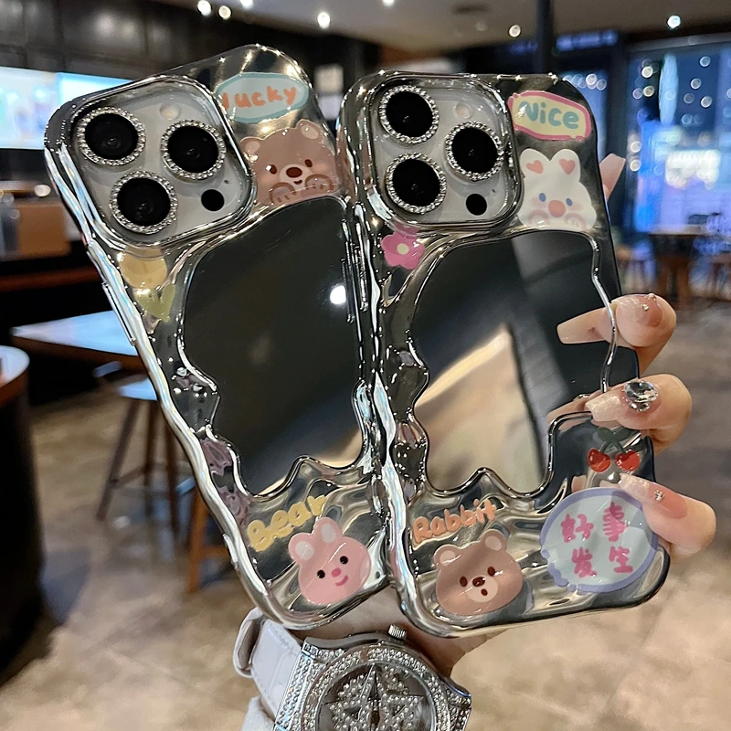 适用苹果系列iPhone16新款手机壳15prom小众卡通小熊半包透气大孔