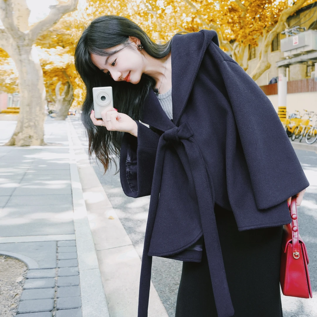 藏青色斗篷修身型女通勤加绒加厚款2025秋冬新款毛呢外套气质
