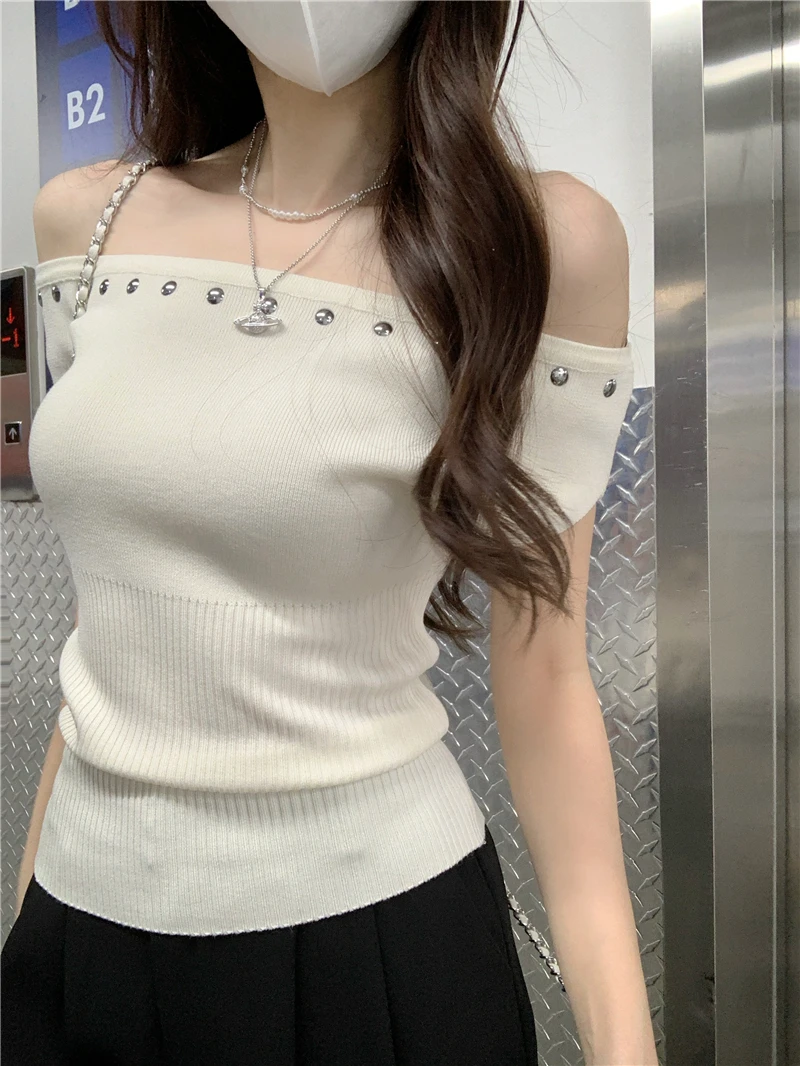 铆钉一字露肩收腰显瘦短袖针织T恤