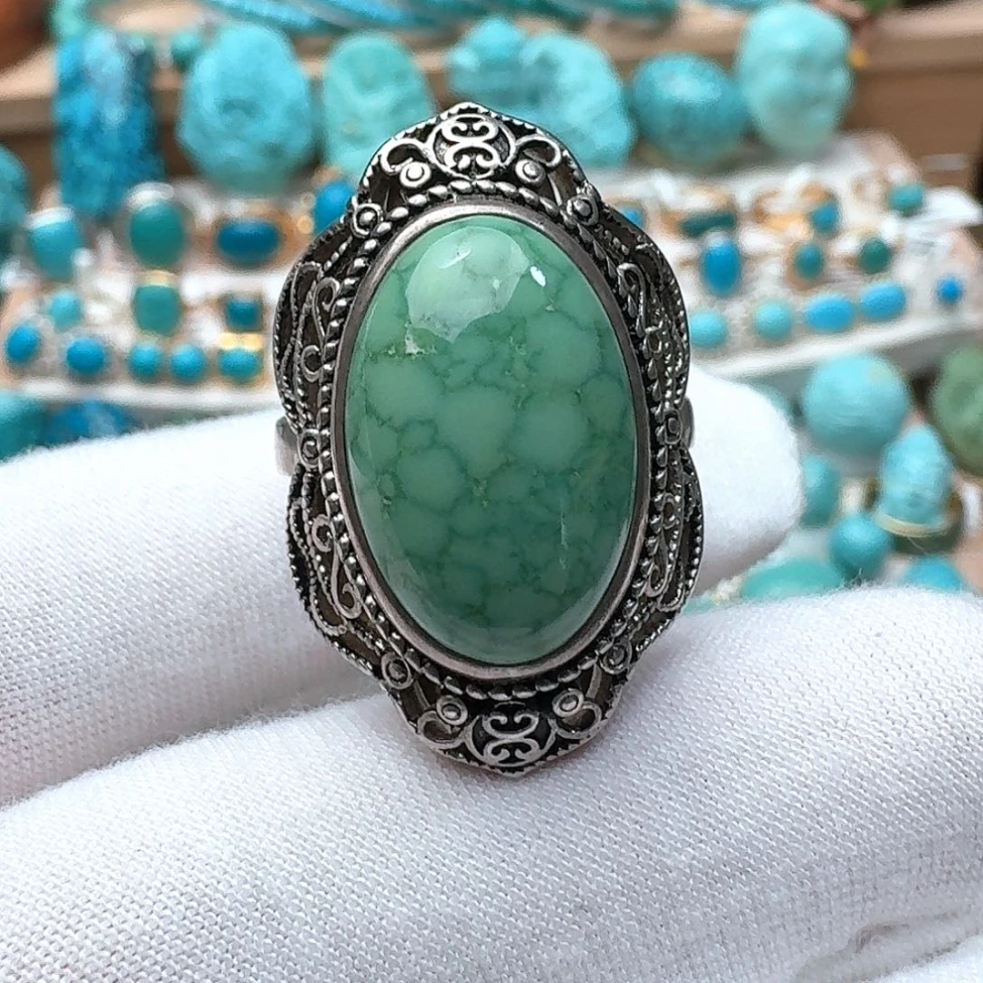绿松石银S925镶嵌高瓷菜籽绿复古款大蛋面女戒
