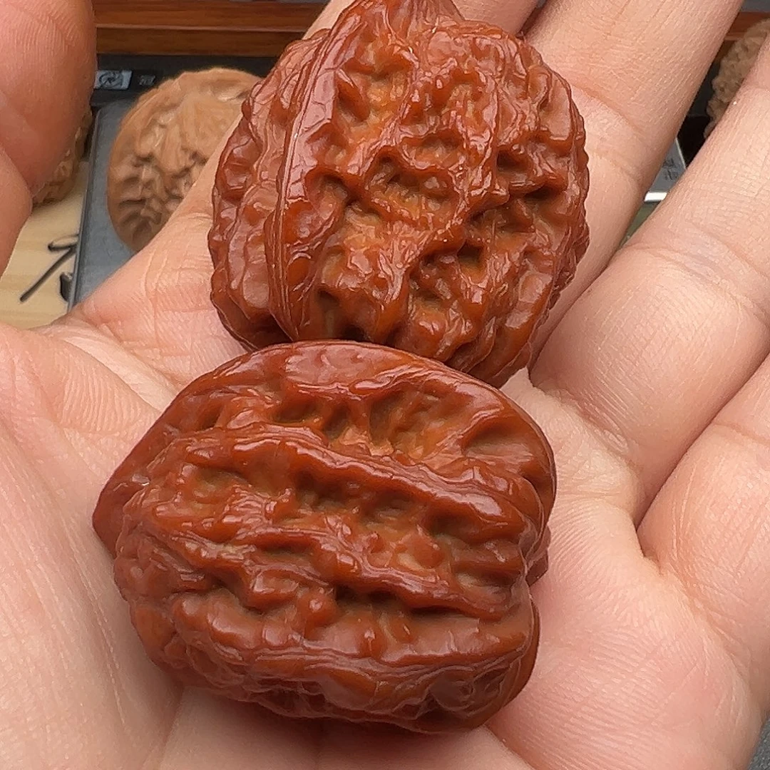 乐***中把件文玩核桃鸡心