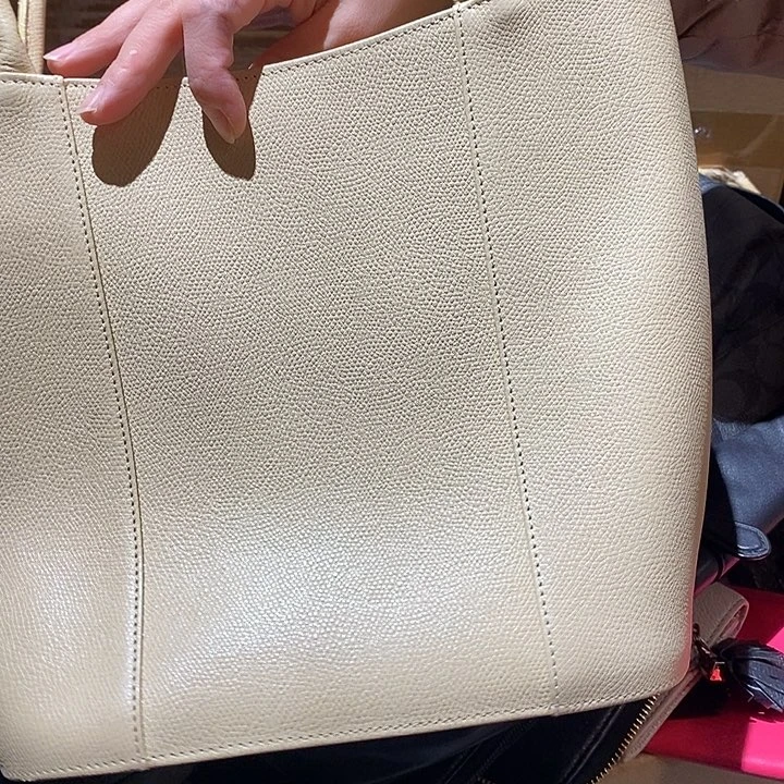 王***米中古香水项链手链耳饰耳钉锆石（处理）