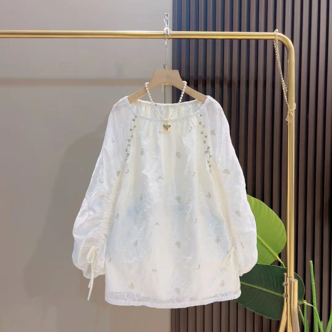 胖MM大码韩版重工刺绣花朵圆领抽绳宽松套头衬衫百搭小衫