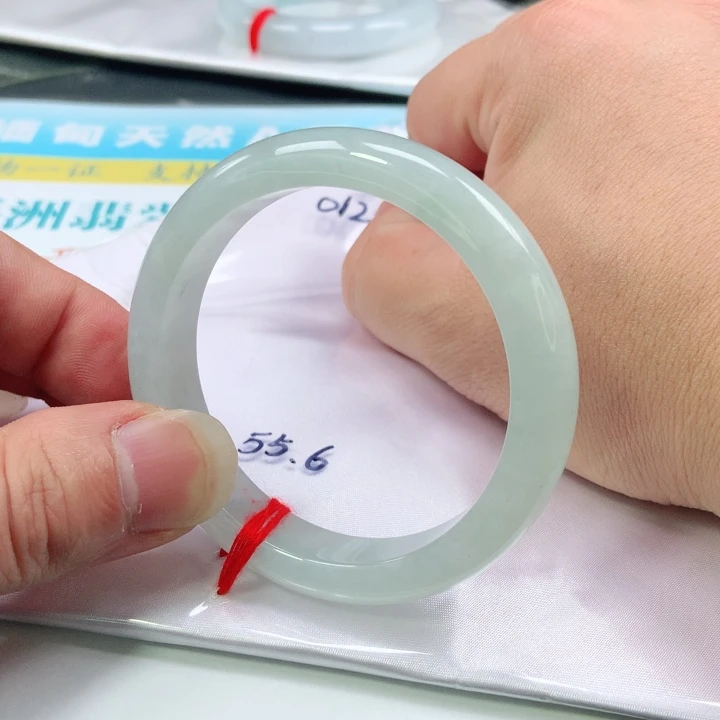 翡翠手镯未镶嵌木*0124号