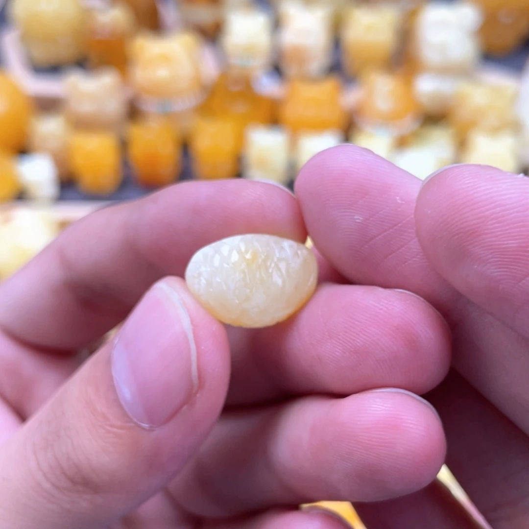 裸石琥珀未镶嵌蜜蜡