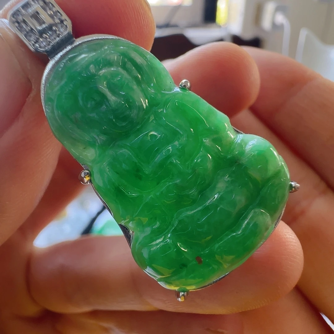 翡翠未镶嵌颈饰翡翠240