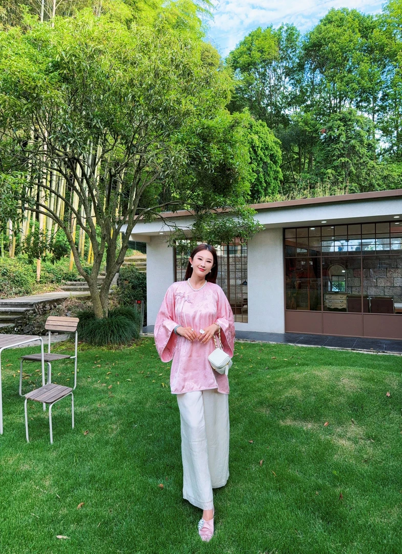 “粉系”新中式斜襟中长款衬衫