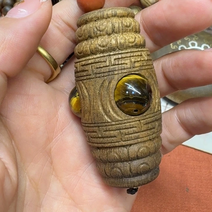 大叶紫檀（黑酸枝木类）