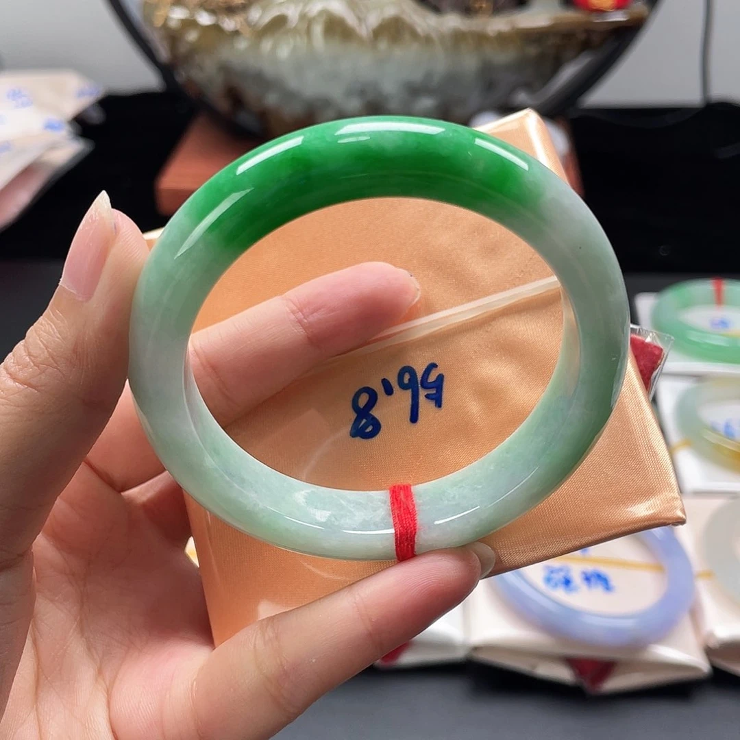 翡翠手镯未镶嵌11号链接