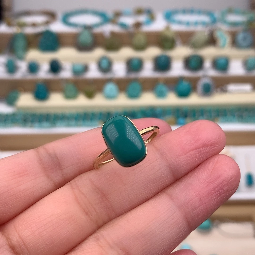 绿松石18K金镶嵌戒指