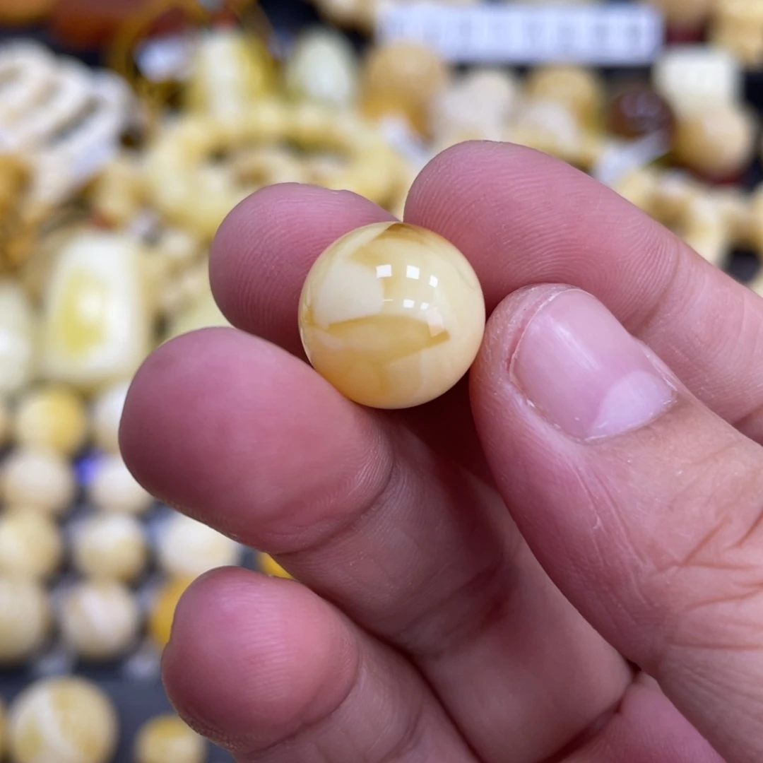 未镶嵌琥珀珠宝奇石14.2mm瑕