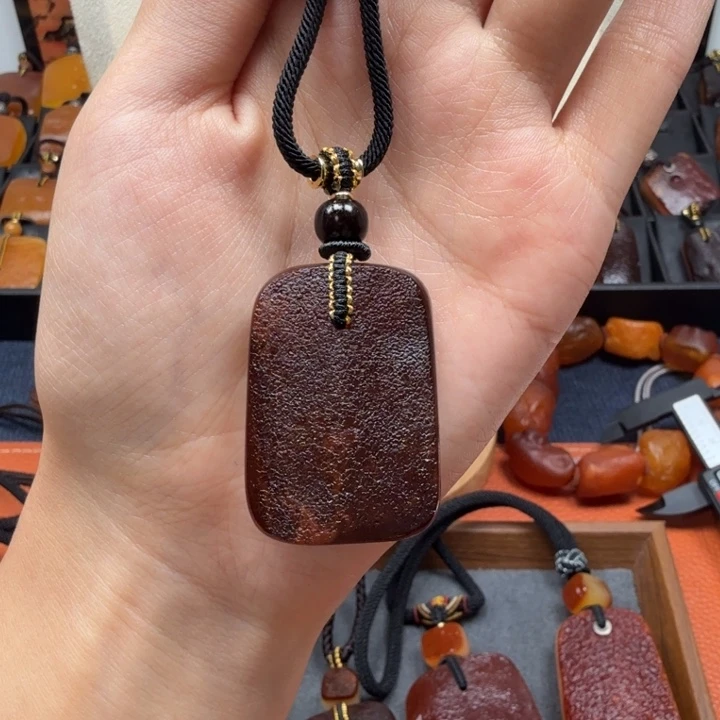 蜜蜡未镶嵌吊坠(赠链)