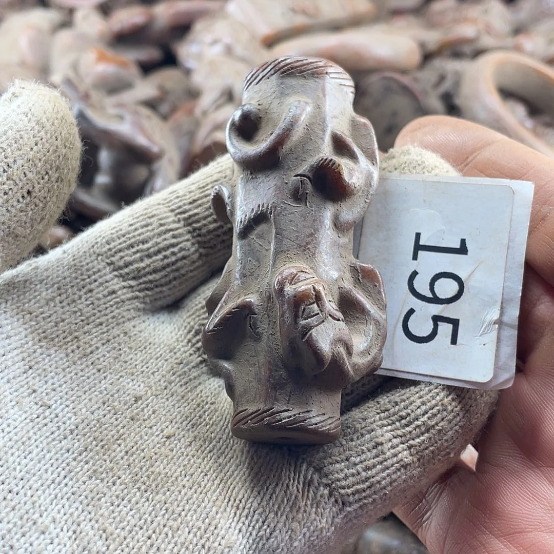 和田玉（糖玉）未镶嵌挂件