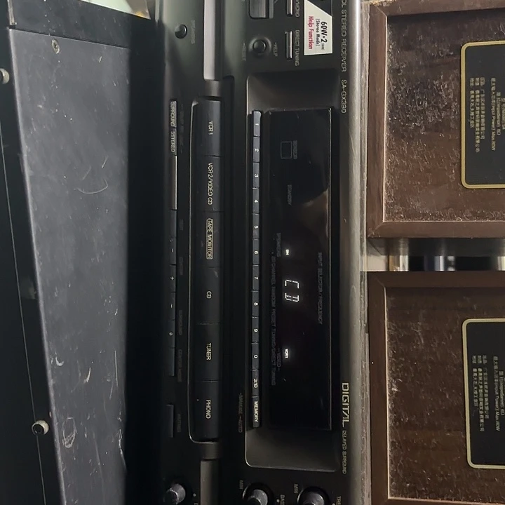 8新功放一台 不包邮