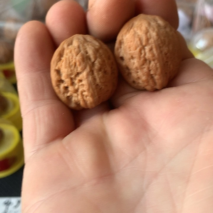 文玩核桃吊坠红玛瑙25