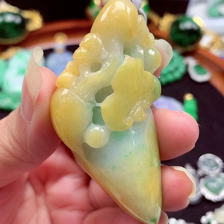 颈饰未镶嵌翡翠翡翠