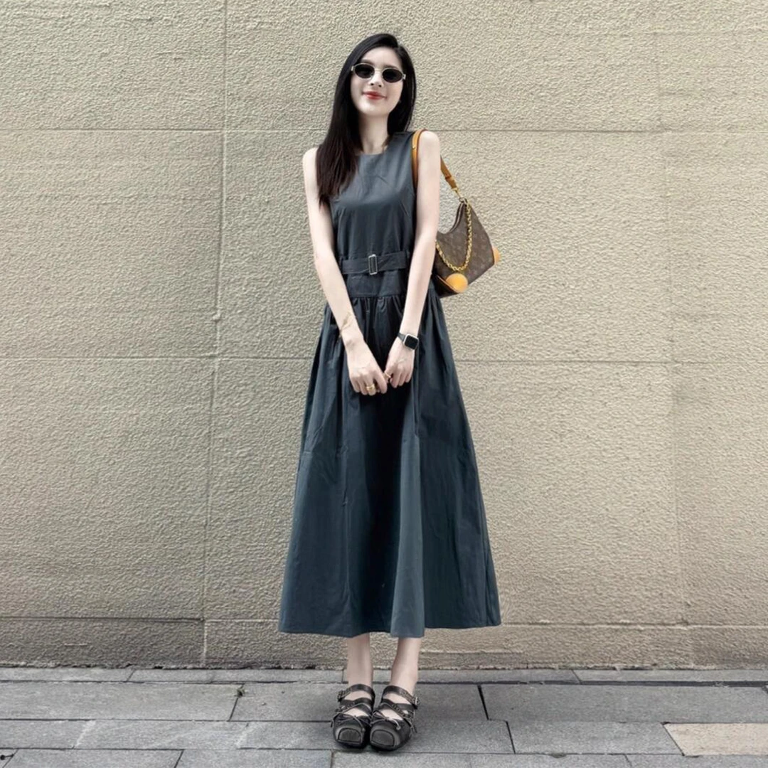 小个子灰色无袖背心连衣裙子女夏季2025新款韩系通勤穿搭长裙4081
