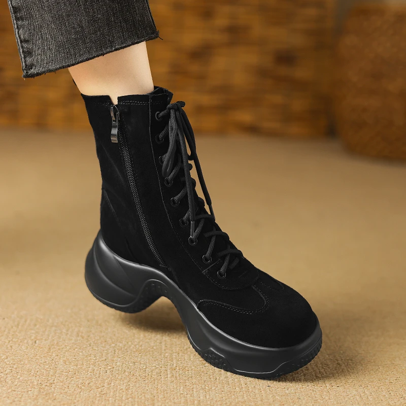 8厘米超轻软底系带马丁靴女2025新款磨砂皮圆头厚底短靴春秋单靴