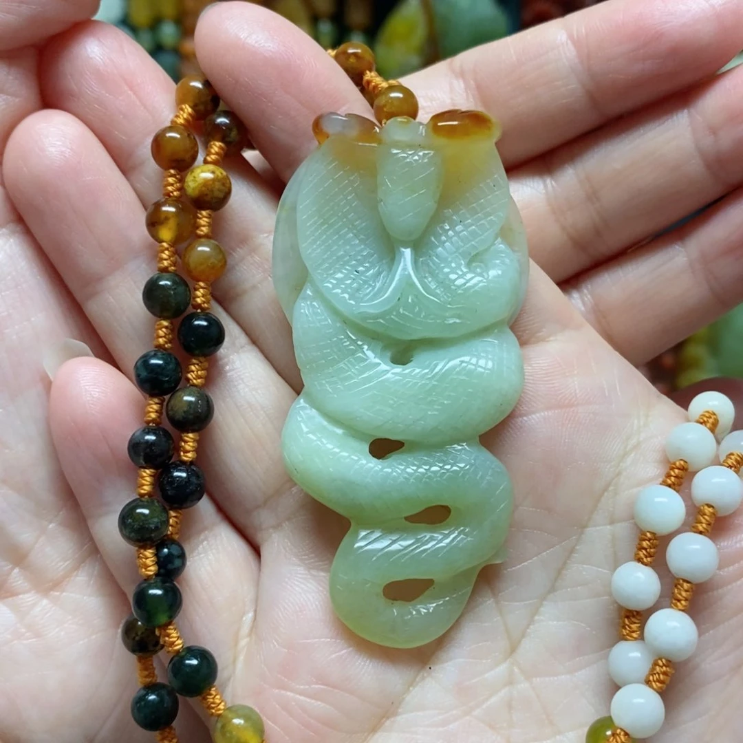 岫玉吊坠(赠链)未镶嵌