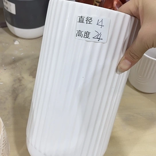多肉绿植陶瓷花盆9.9包邮，有孔