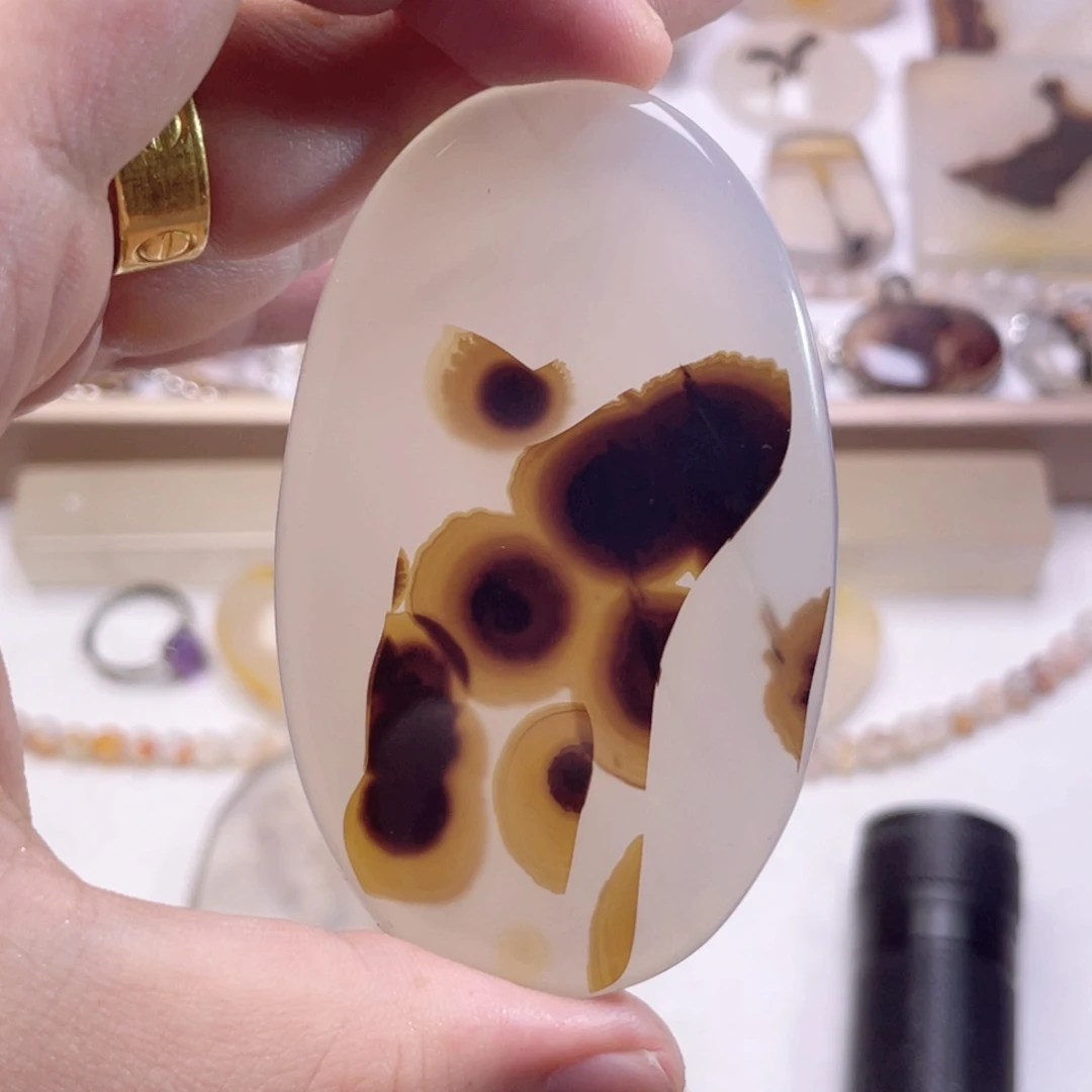 玛瑙/玉髓颈饰未镶嵌