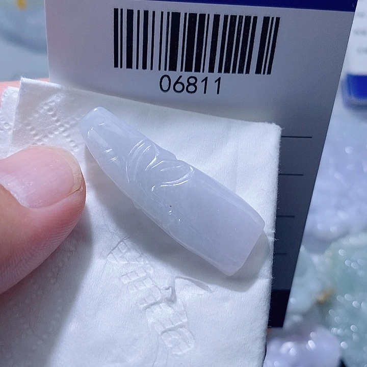 翡翠未镶嵌颈饰天光墟翡翠市场现金代购