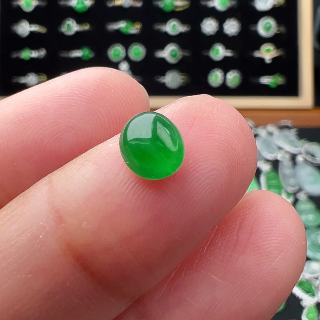 翡翠未镶嵌颈饰蛋6.9