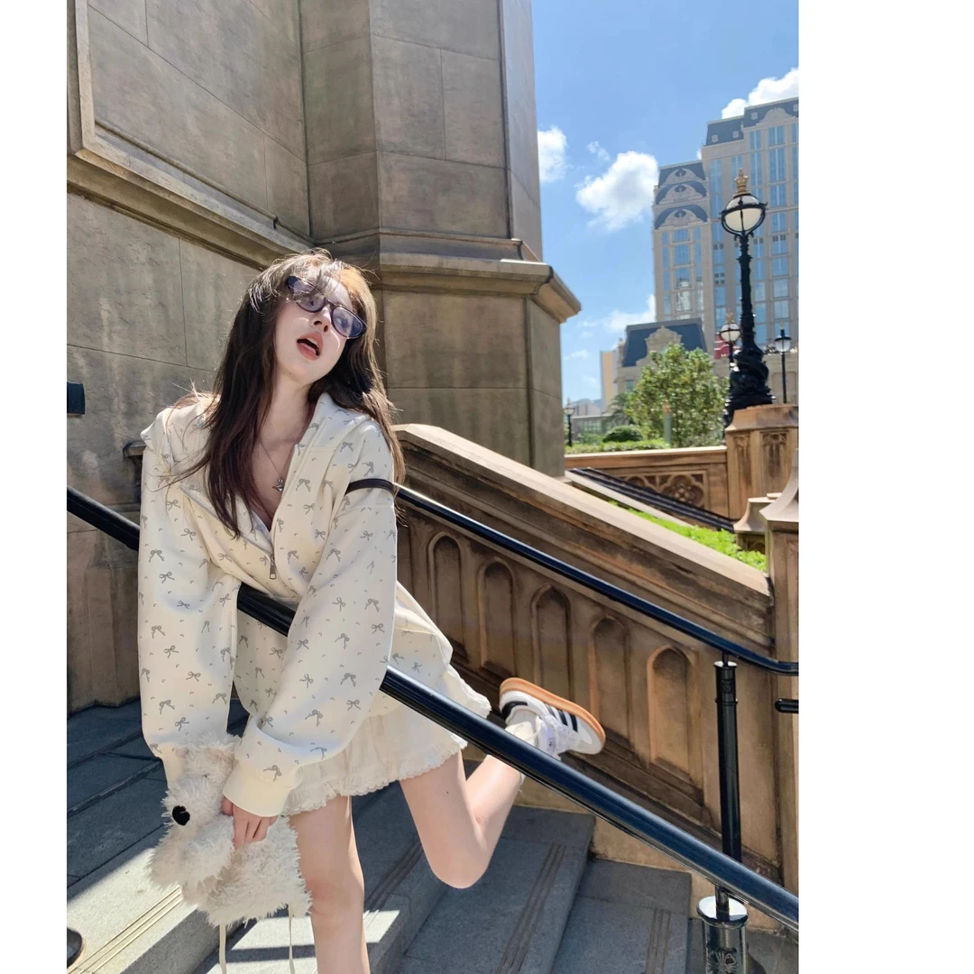 美式时尚潮牌宽松显瘦慵懒风上衣外套ins2025秋冬新款连帽卫衣女