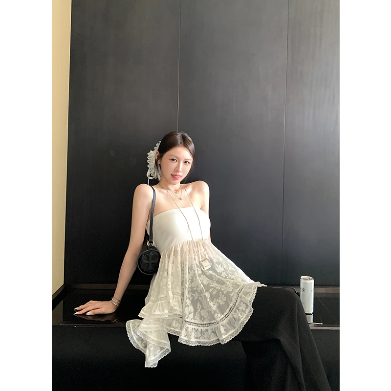 Store 云上香草 设计感烧花不规则抹胸修身夏花边拼接上衣