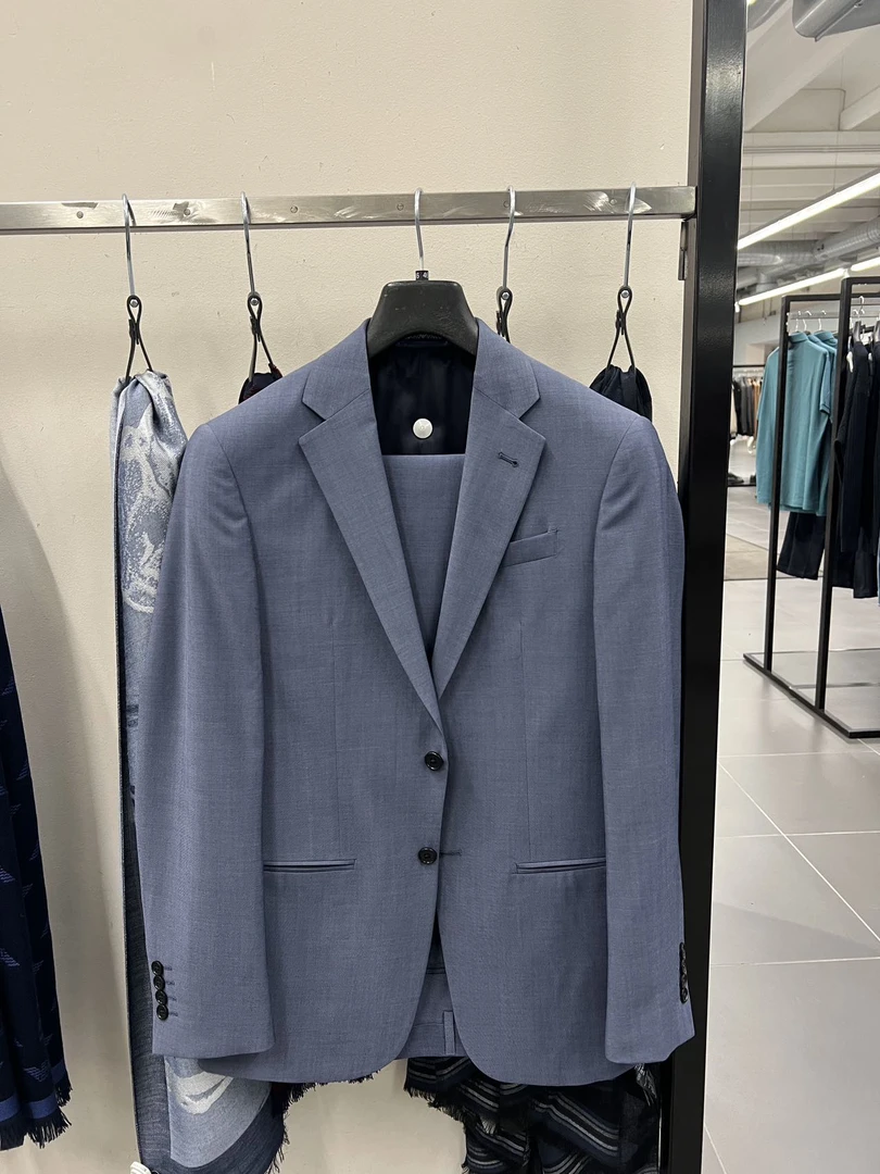 全新未使用 EMPORIO ARMANI/乔治·阿玛尼 套装 不退换