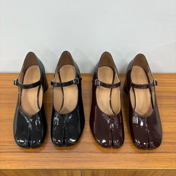 法式复古分趾玛丽珍鞋真皮一字带扣粗跟浅口百搭通勤女士单鞋