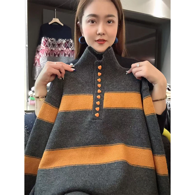 爱心扣高领」复古条纹~撞色半高领毛衣秋冬爱心纽扣针织衫-5675